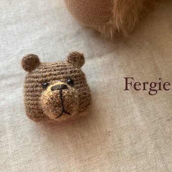 bear broochの画像