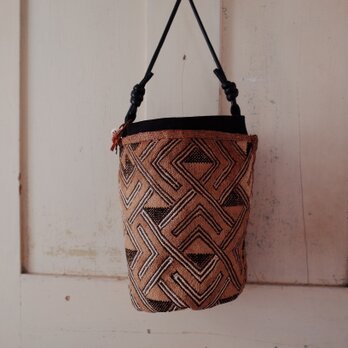 クバクロス　ショルダーバッグ　大