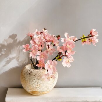 春を告げる桜の和風ポット　ひな祭り　お花見　フラワーアレンジ　インテリアフラワーの画像