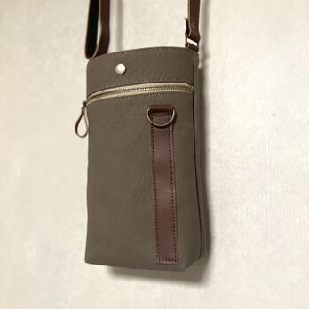 帆布と牛革のサコッシュ〈スモーキーブラウン〉の画像