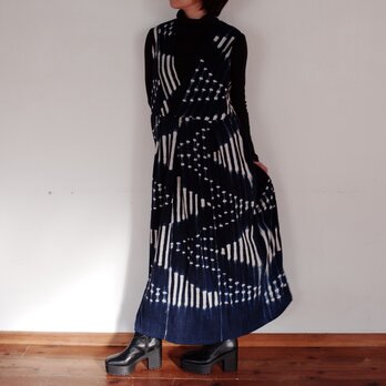 ブルキナファソ ボボ族の伝統藍染(絞り染め) ジャンバースカート