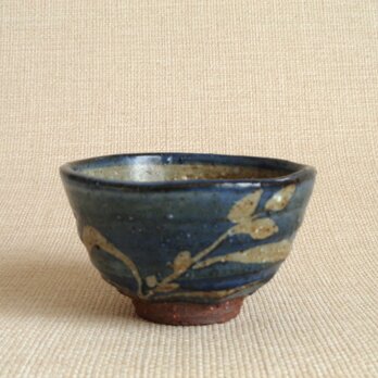 湯のみ（呉州抜絵 花紋a）の画像