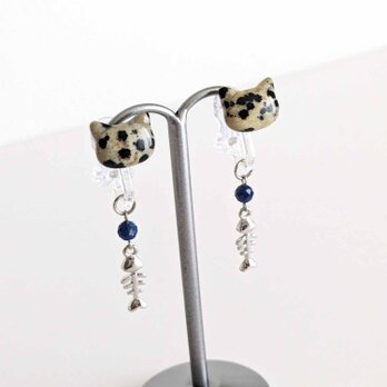 樹脂イヤリング[Dalmatian jasper cat/Silver]樹脂クリップ金具 アレルギー対応 ラピスラズリの画像