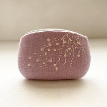 羊毛刺繍フェルトポーチ/  桜の画像