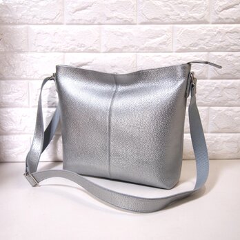 ★ハンドメイド★日本製★ソフト・本革★斜め掛けショルダーバッグ★シルバー色★Ａ４クリアファイル★