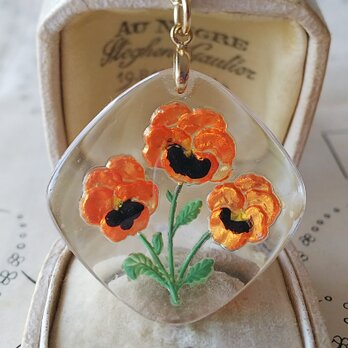 ヴィンテージ　オレンジ色のパンジーFlowerインタリオGlass（34㎜）ネックレスの画像