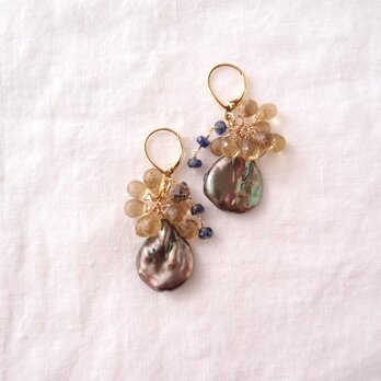 Petal Pearl × Beer Quartz × Kyanite Earrings／ぺタルパール×ビアクォーツピアスの画像