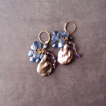 Petal Pearl × Blue Sapphire × Amethyst Earrings／ぺタルパール×ブルーサファイアの画像