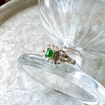 R379-ヴィンテージリング U.S.A. Silvertone Green Glasses with Rhinestonesの画像