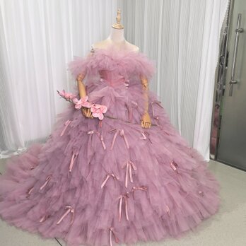 カラードレス ピンク オフショルダー プリンセスライン リボン 柔らかく重ねたチュールスカート 可愛い 抜群のおしゃれ見えの画像