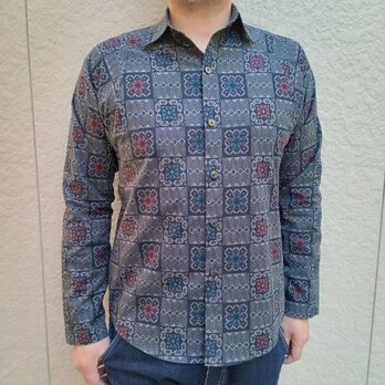 長袖和柄シャツ（大島紬風-龍郷柄-）青赤の画像