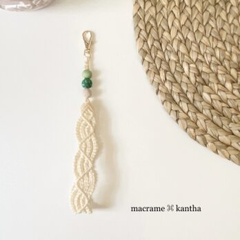 macrame ⌘ kantha カンタビーズマクラメレース　ストラップ［デザインA］オフホワイトの画像