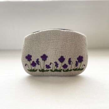 羊毛刺繍フェルトポーチ/  すみれの画像