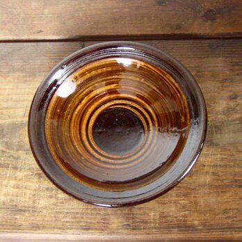 刷毛目の中皿（飴）の画像