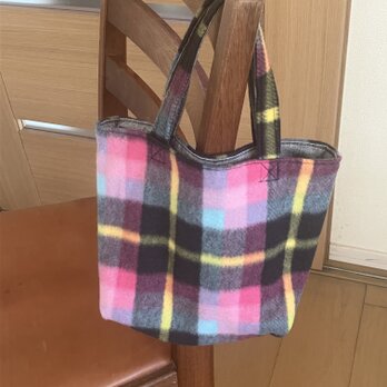 チェック柄ミニトートの画像