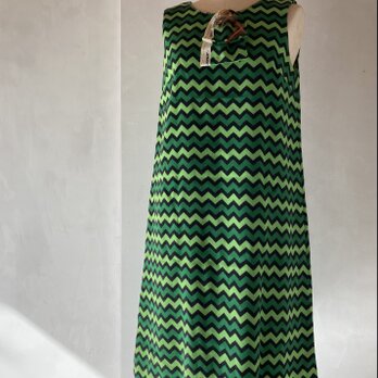 ”JENAST PARIS”vintage fabric/ ワンピースの画像