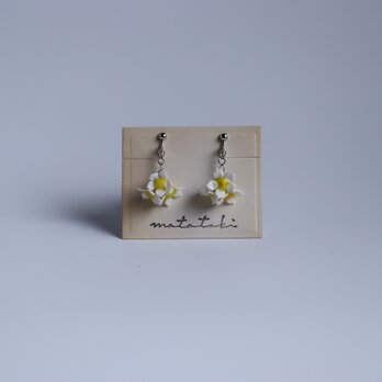 【ピアス又はイヤリング】　Fleur de citronnier　銀色パーツの画像