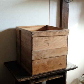 古い骨董の木箱◆味のあるお品物。収納やDIYなどに　古物　古民家　インテリア　家具　antiques 時代物　i1の画像