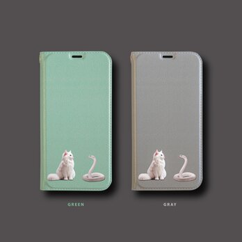 ★手帳型ケース★白ヘビさんと白ネコさん「あっかんべー」 iPhone16〜選択可能 iPhoneケース 猫 蛇バイカラーの画像