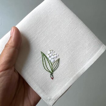 【早割10%】木陰のすずらん｜手刺繍＆手仕立てのソフトリネンハンカチの画像
