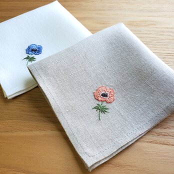 【早割10%】愛しきアネモネ｜手刺繍＆手仕立てのソフトリネンハンカチの画像