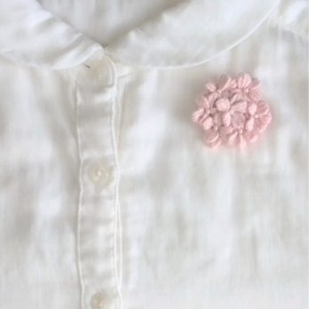 桜の花束みたいな刺繍ブローチ　パステルピンク色の画像