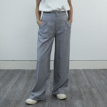 【洗濯可】サラサラ素材でシワになりにくい 美脚パンツ  3サイズ　グレー　0660Greyの画像