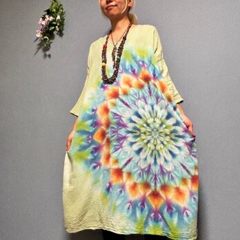 タイダイ ゆったりワンピース 薄萌葱色 （うすもえぎ ）美しい幻想的な大曼荼羅 Hippies Dye最新作 HD23-32の画像