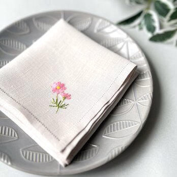 【早割10%】プレミアムver 花占いのコスモス｜手刺繍＆手仕立てのソフトリネンハンカチの画像
