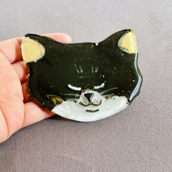 白黒猫ちゃんの小皿の画像
