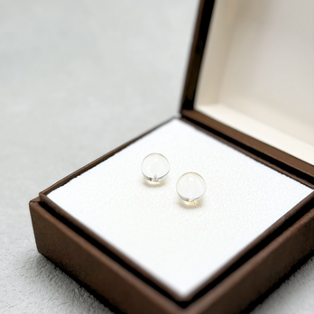 8mm シンプル クォーツ/白水晶  K18 天然石ピアス - petitLの画像