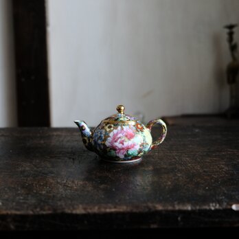 カラフルな花尽くし◆中国産　色絵金彩小ぶり急須　煎茶茶器　チャイナレトロ　シノワズリ　インテリ【蓋口に削げ】i1の画像