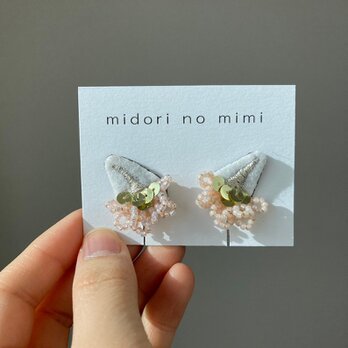 桜のよこがお　ビーズ刺繍イヤリングの画像