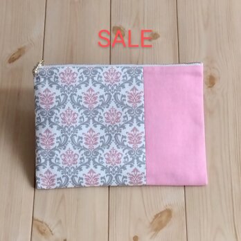 【値下げ】大きめ20cm　ダマスク柄のフラットポーチ　内ポケット　ピンク　　390の画像