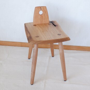《現品》小さな背もたれの椅子の画像