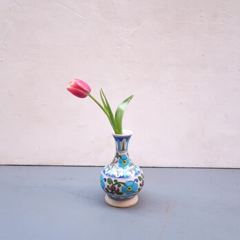 インドのブルーの花瓶の画像