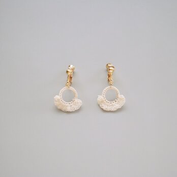 "butterflies in my stomach" lace pierce [ ecru ]の画像