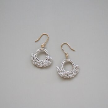 "butterflies in my stomach" lace pierce [ gray ]の画像