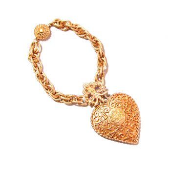 Vintage Decorative Big Heart Motif Braceletの画像