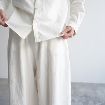 cotton linen canvas /tailored wide pants/off whiteの画像