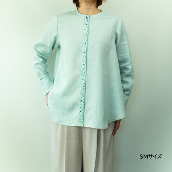 ビーズきらめくドレスシャツ【SMサイズ・パステルミント・長袖・比翼・ノーカラー丸首・貝ボタン】