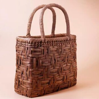 山葡萄 蔓 バック かご 籠 職人の手作り 着服 山葡萄 かごバッグ やまぶどう 山ぶどう ハンドバッグ ビーチバッグの画像