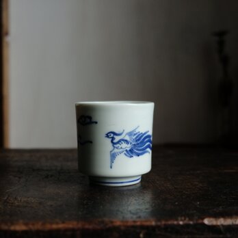 日々の暮らしのお供◆味のある絵付け。瀬戸焼　花鳥文染付湯呑み　骨董・antiques　古道具　明治~大正期 Eの画像