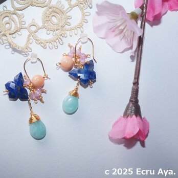 *蝶舞う春*桜の花びらをイメージしたピアスの画像