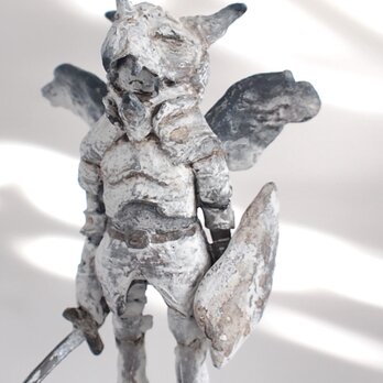 白い竜の騎士 -  (塑像)の画像