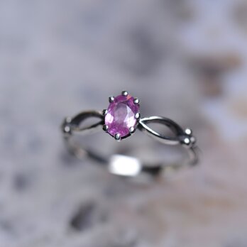 Pink Sapphire Antique Style Ringの画像