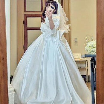 実例写真！ウェディングドレス プリンセスライン 光沢サテン 可愛い ふっくら柔らかなバックリボン 妊婦 結婚式の画像