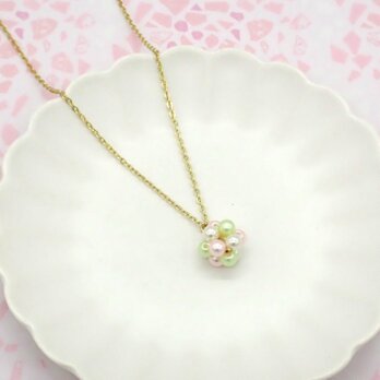 さくら色パールのビーズボールネックレス