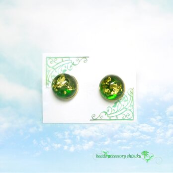天然石スタッドピアス＊グリーンカラーアンバー(琥珀)＊8mm