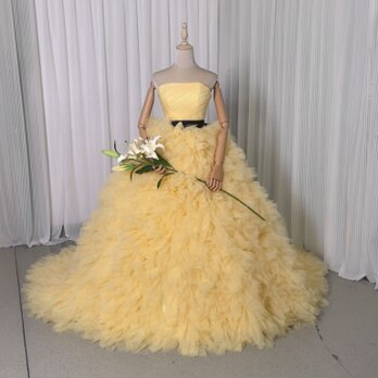 カラードレス パステルイエロー ベアトップ もこもこドレス 抜群のおしゃれ見え ソフトチュール 花嫁の画像